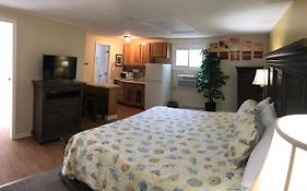Shore Road Inn